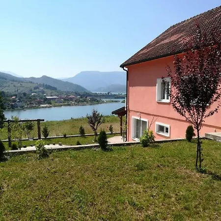 Willa Divan Konjic