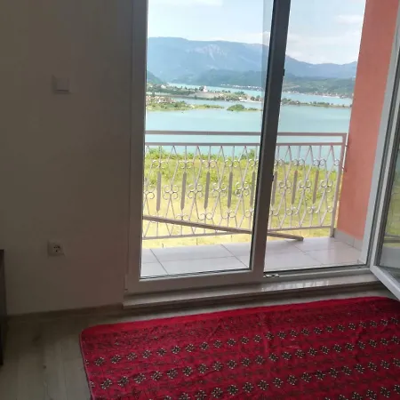 Divan * Konjic